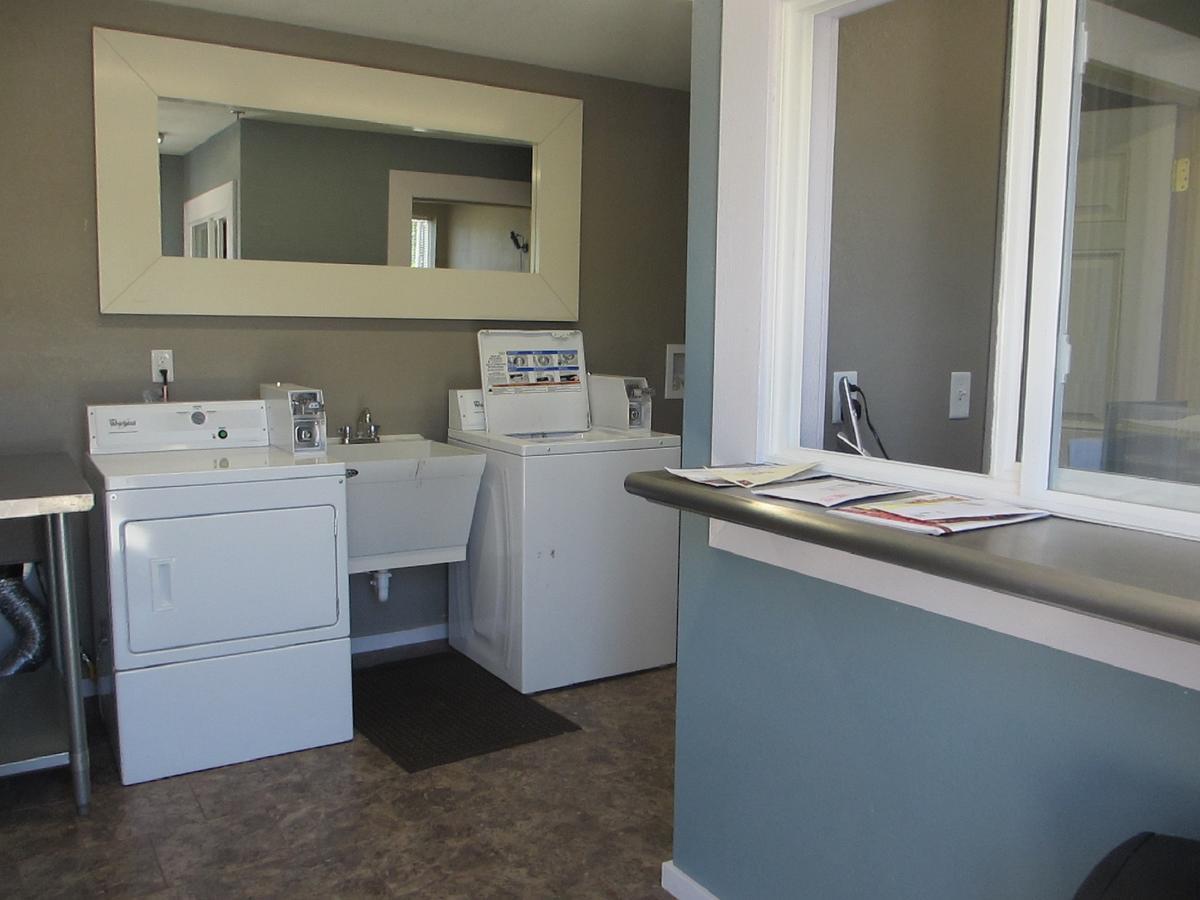 Riverfront Studio Suites Mankato Eksteriør billede